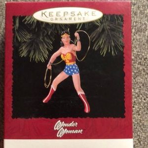 Wonder Woman Hallmark Keepsake Ornament